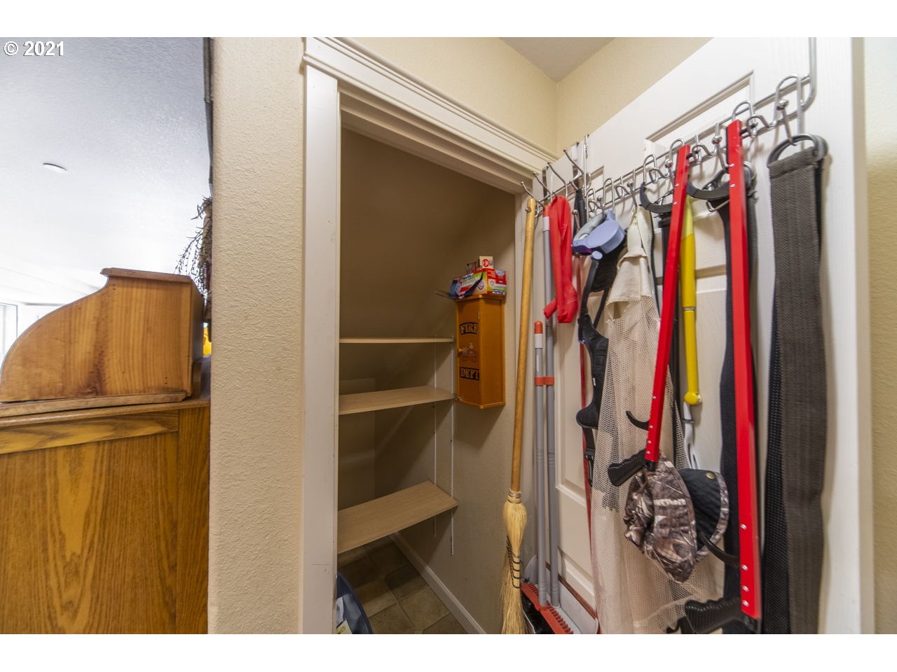 424 Walnut Way Silverton, OR 97381 - Photo 27 of 32 Gallery Image 27