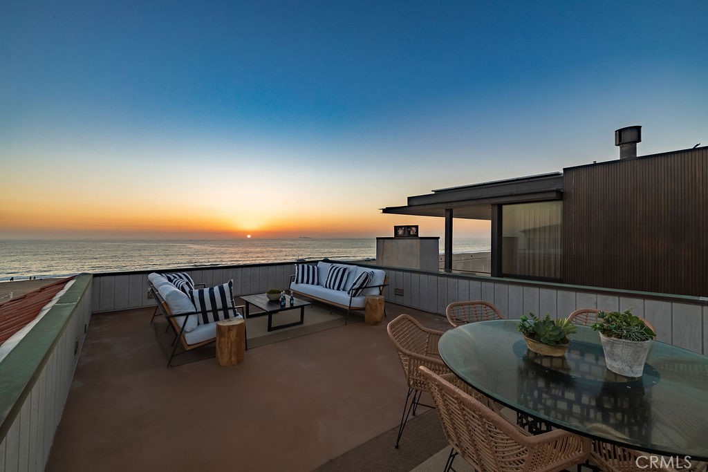 304 The Strand Manhattan Beach, CA 90266 - Photo 8 of 45