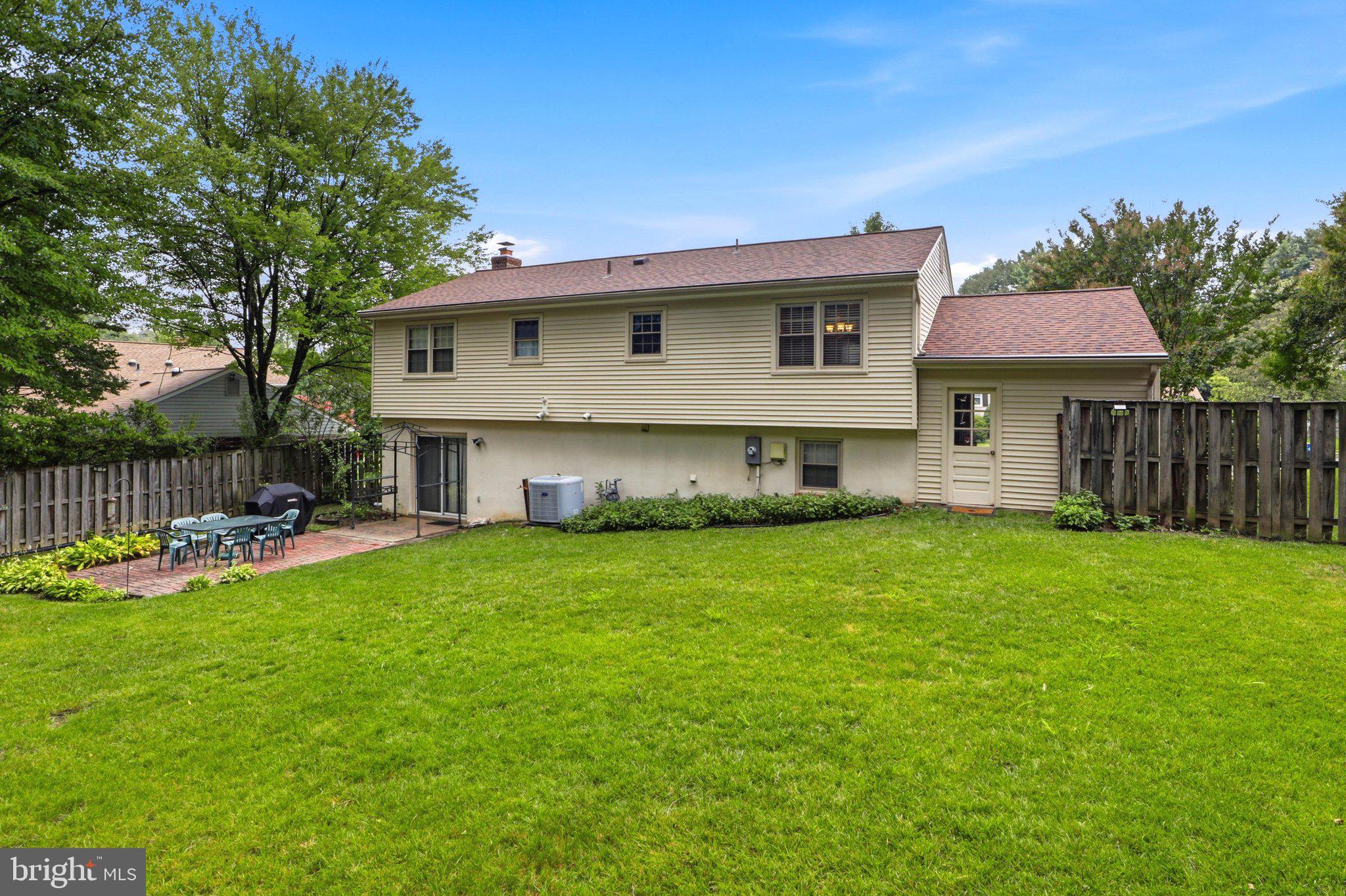4311 Still Meadow Road Fairfax, VA 22032 - Photo 7 of 14