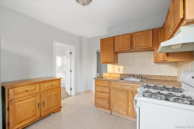 $2,500 | 68 South 2nd Street, Unit 2, Bethpage, NY 11714