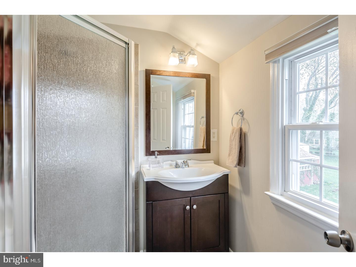 425 Pelham Road Cherry Hill, NJ 08034 - Photo 18 of 25 Gallery Image 18