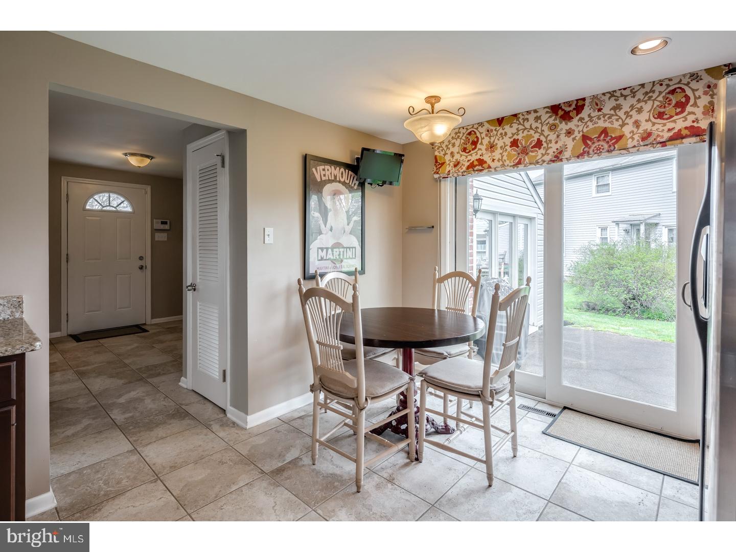 425 Pelham Road Cherry Hill, NJ 08034 - Photo 5 of 25 Gallery Image 5