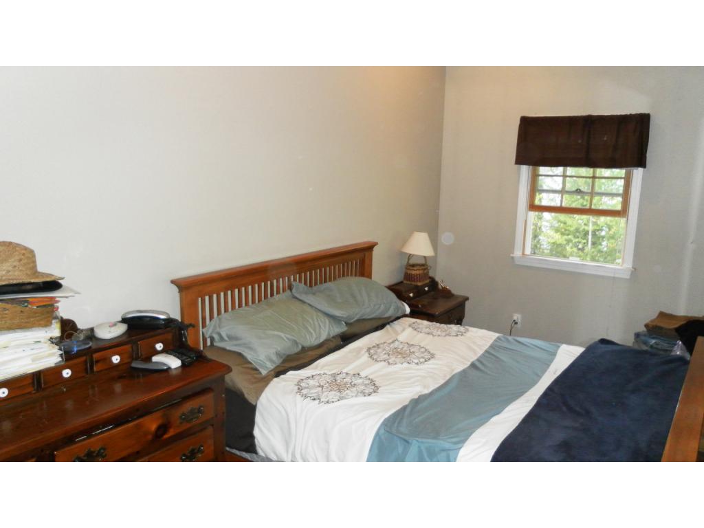 18 Birch Hill Road Hooksett, NH 03106 - Photo 14 of 36