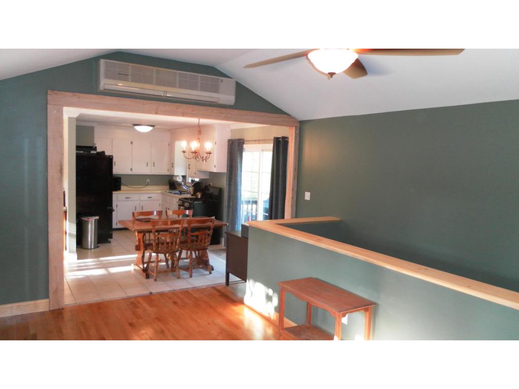 18 Birch Hill Road Hooksett, NH 03106 - Photo 5 of 36