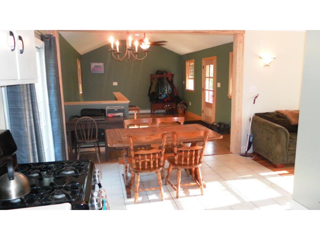 18 Birch Hill Road Hooksett, NH 03106 - Photo 8 of 36