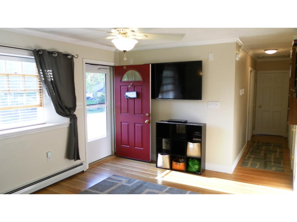 18 Birch Hill Road Hooksett, NH 03106 - Photo 10 of 36