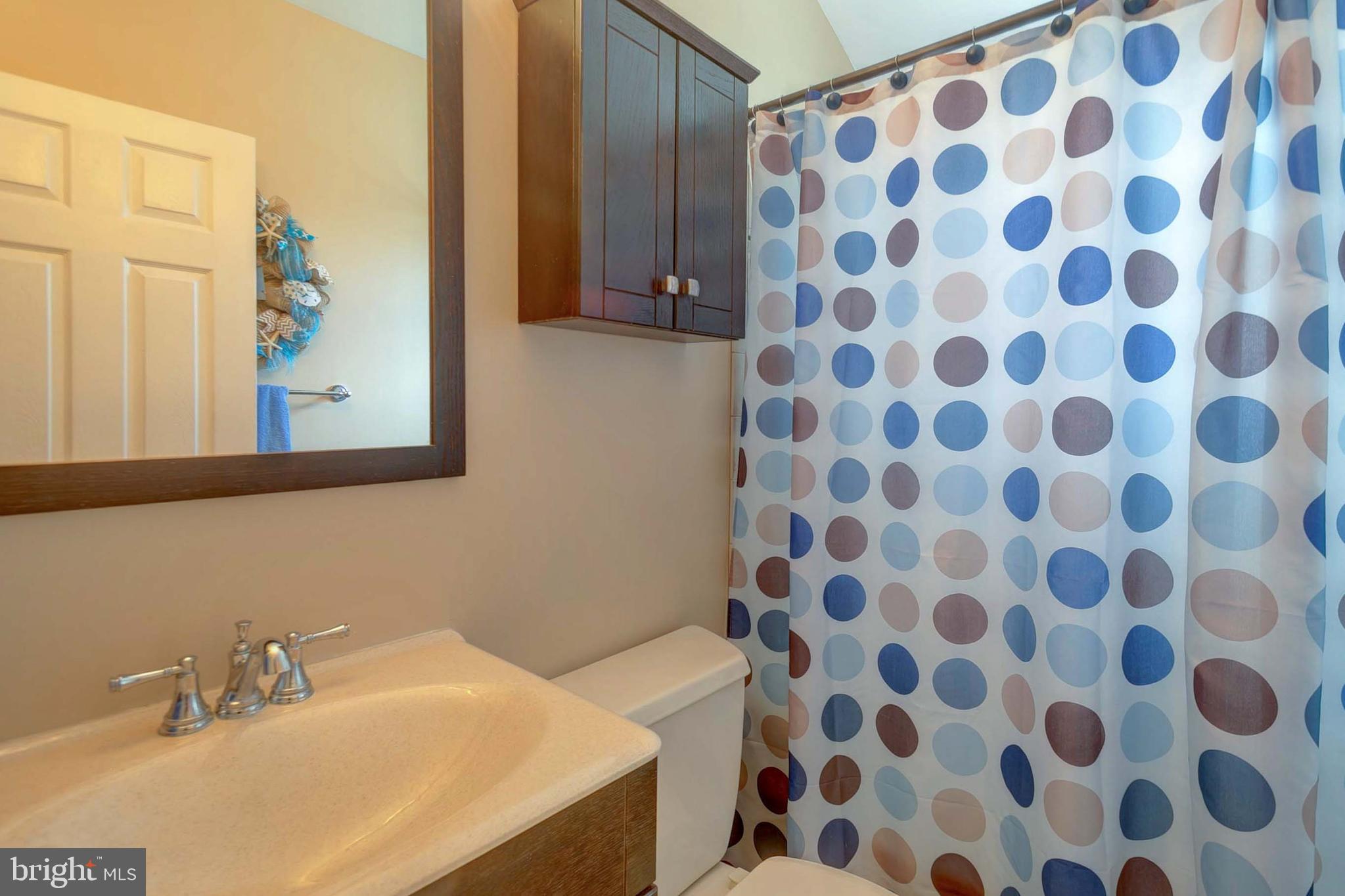 315 Torner Road Baltimore, MD 21221 - Photo 17 of 35 Remodeled bath - tile surround, vanity & flooring