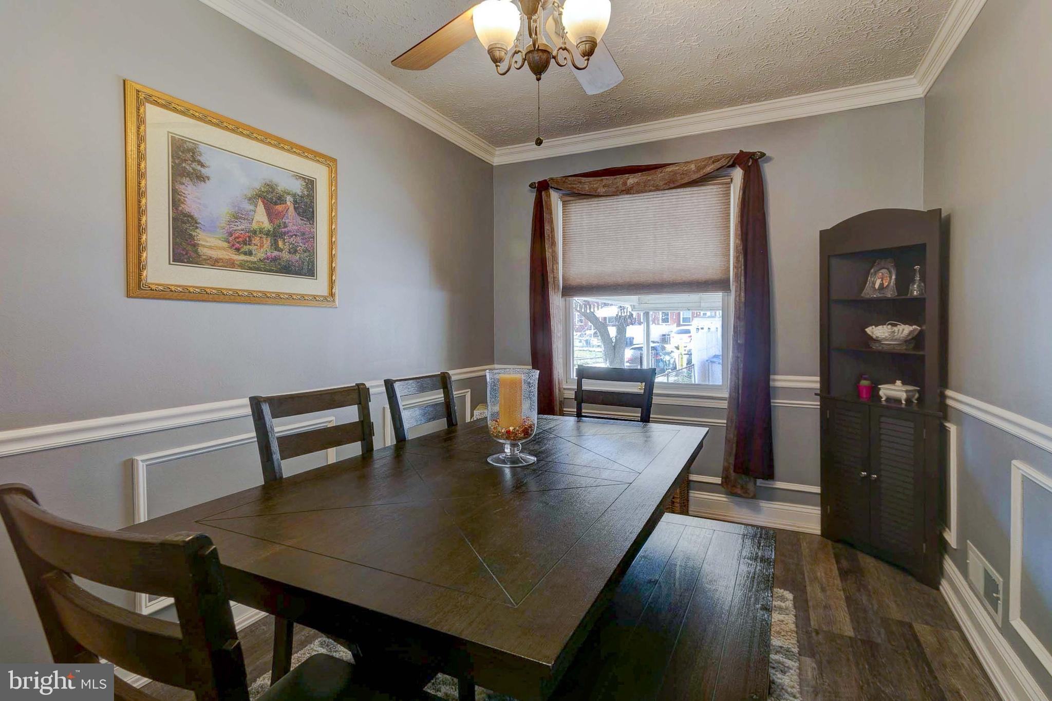315 Torner Road Baltimore, MD 21221 - Photo 10 of 35 Dining Room with crown & chair rail moldings