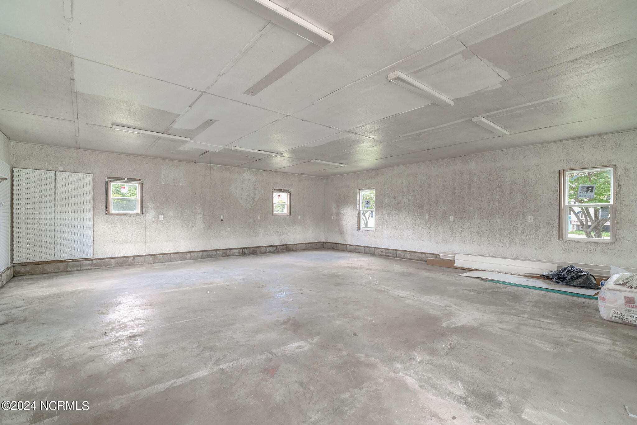 833 Nine Mile Road Richlands, NC 28574 - Photo 24 of 25 833ninemile-28