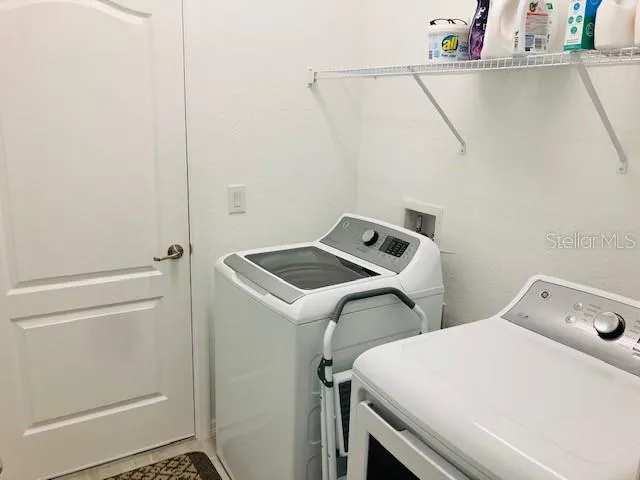 $2,885 | 6515 Clairborne Lane, Bradenton, FL 34211