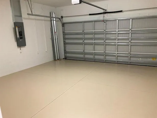 $2,885 | 6515 Clairborne Lane, Bradenton, FL 34211