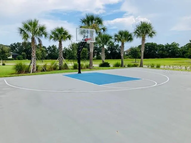 $2,885 | 6515 Clairborne Lane, Bradenton, FL 34211