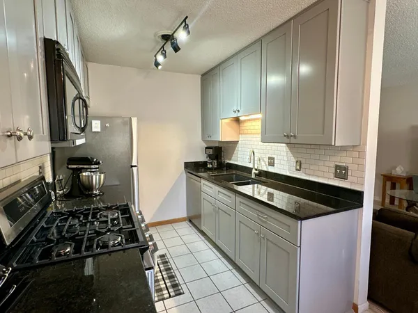 $265,000 | 1621 City View Drive, Eagan, MN 55121