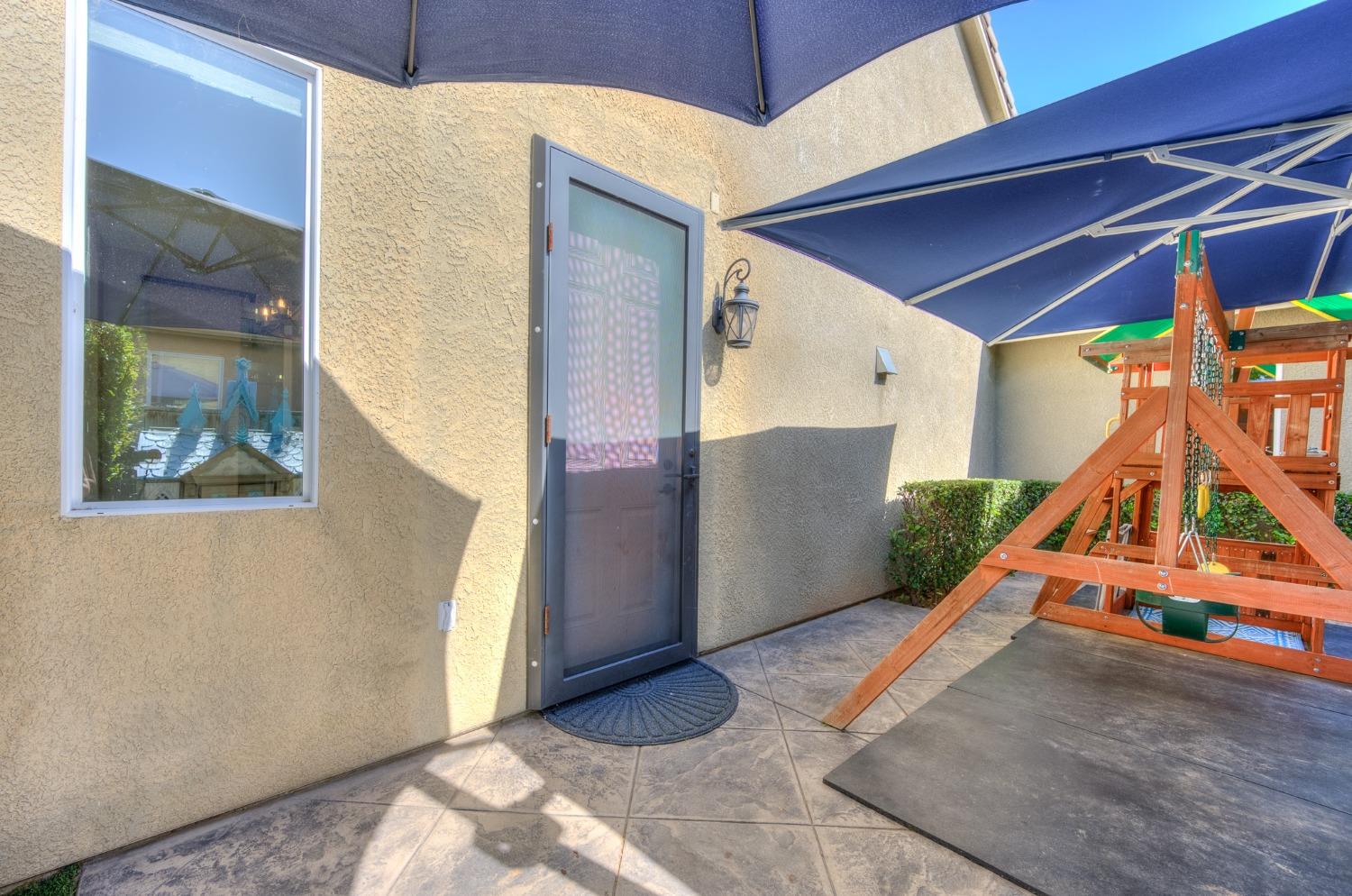 3731 Serena Avenue Clovis, CA 93619 - Photo 45 of 54 a view of an outdoor space and entertaining space