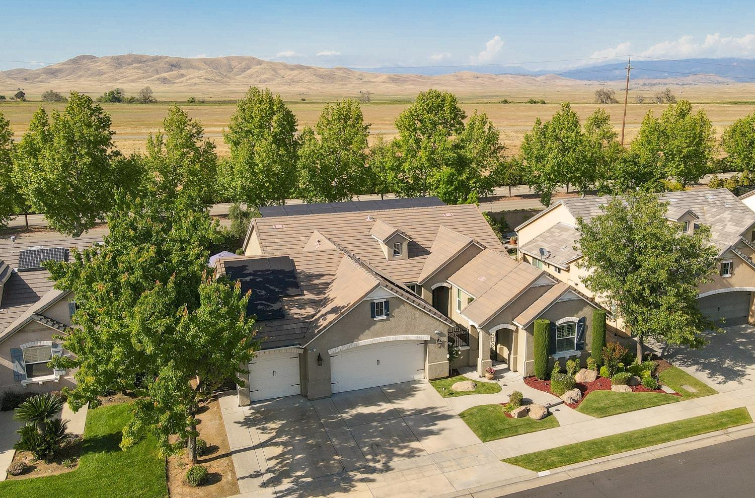 3731 Serena Avenue Clovis, CA 93619 - Photo 52 of 54 an aerial view of a house