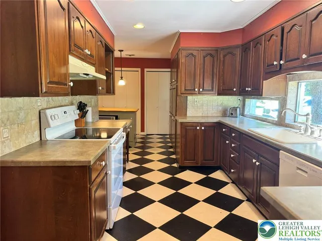 $3,000 | 2667 Washington Lane, Bethlehem, PA 18015