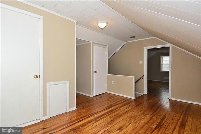 1903 Hillcrest Road Baltimore, MD 21207 - Photo 18 of 27 Bedroom