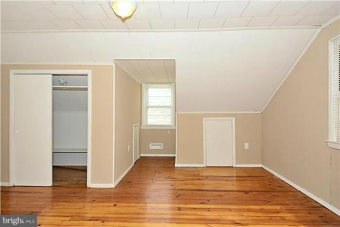 1903 Hillcrest Road Baltimore, MD 21207 - Photo 19 of 27 Bedroom