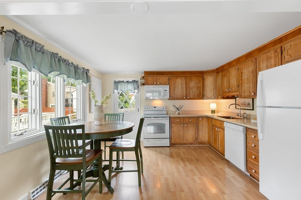 4 Rossmore Road Lynnfield, MA 01940 - Photo 11 of 29