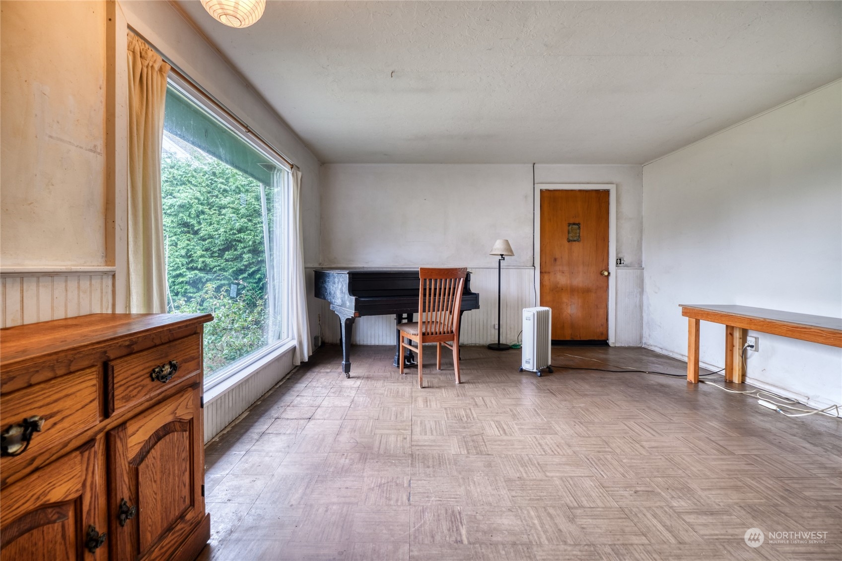 1365 Gulf Road Point Roberts, WA 98281 - Photo 9 of 26 Gallery Image 9