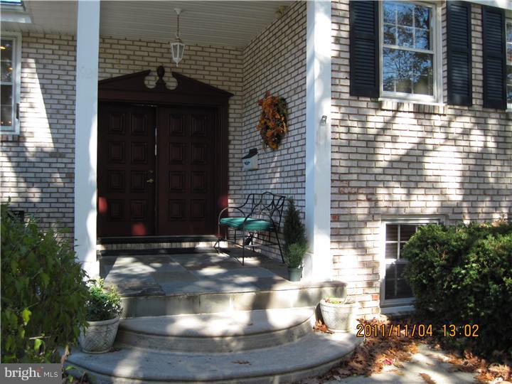 1924 Kings Point Road Cherry Hill, NJ 08003 - Photo 2 of 19 Exterior Front