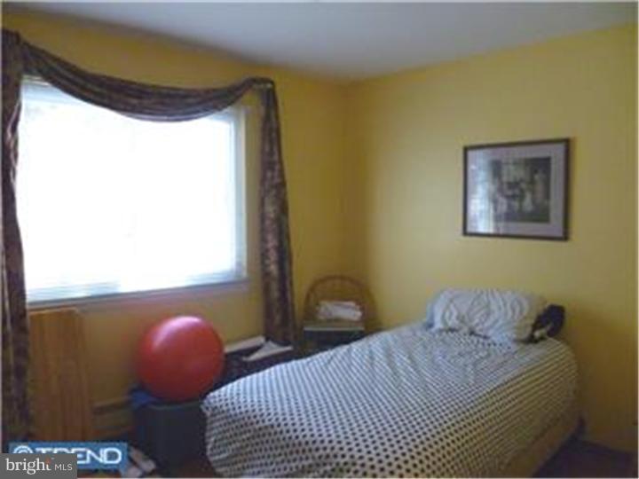 1924 Kings Point Road Cherry Hill, NJ 08003 - Photo 16 of 19 Bedroom