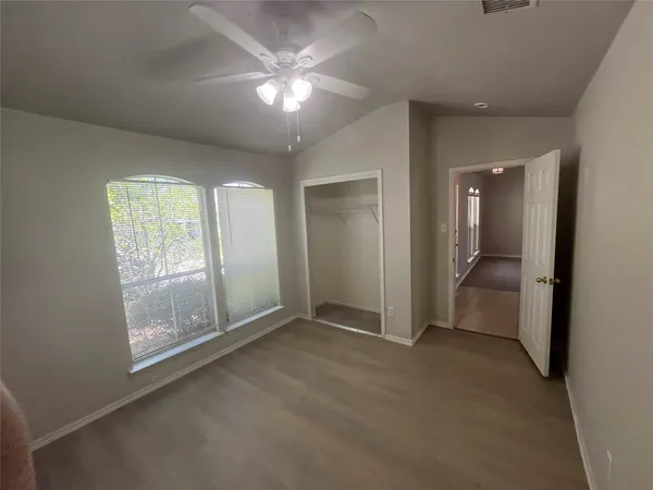 $2,150 | 713 Hogan, Kyle, TX 78640