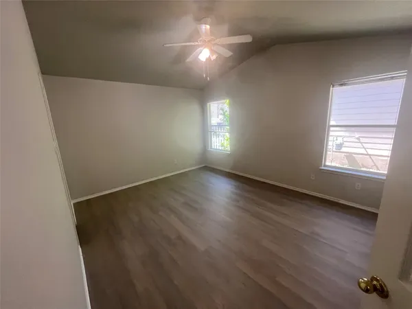 $2,150 | 713 Hogan, Kyle, TX 78640