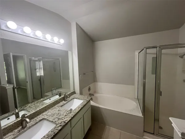 $2,150 | 713 Hogan, Kyle, TX 78640