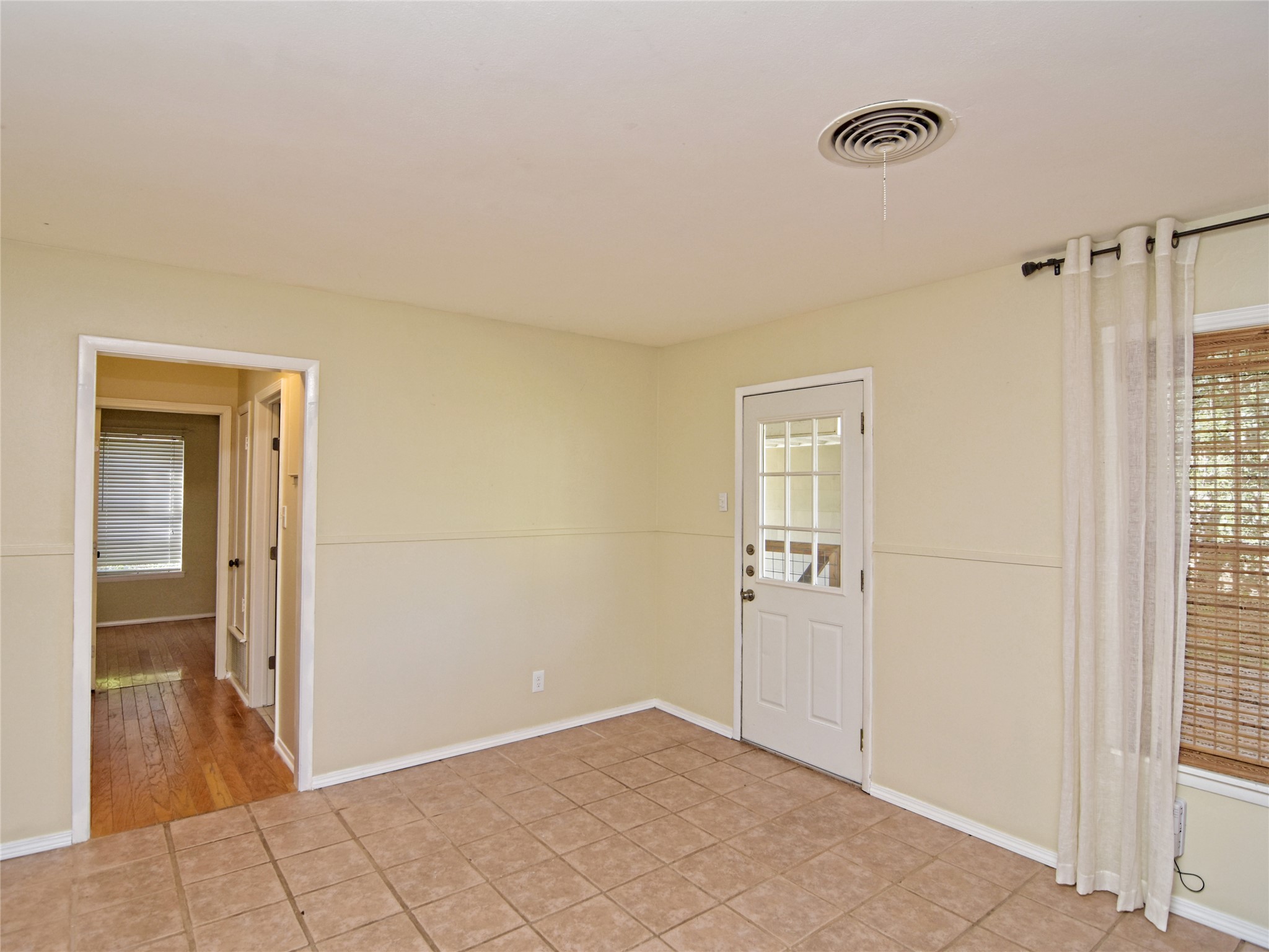 5300 Middale Lane Austin, TX 78723 - Photo 17 of 20