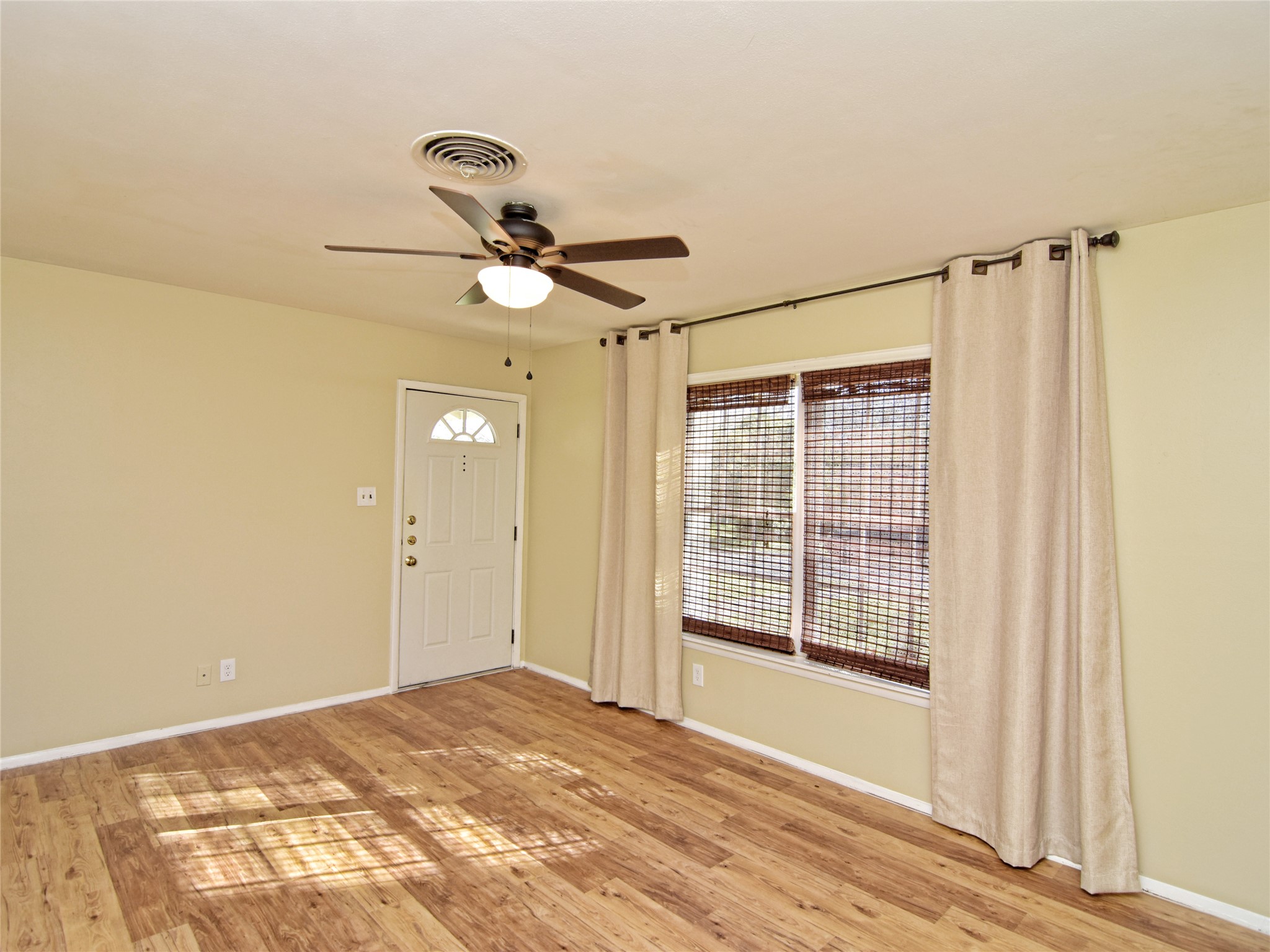 5300 Middale Lane Austin, TX 78723 - Photo 2 of 20