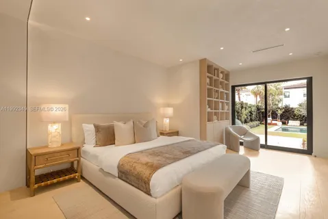 $4,195,000 | 4430 Royal Palm Avenue, Miami Beach, FL 33140