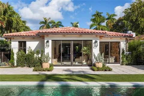 $4,195,000 | 4430 Royal Palm Avenue, Miami Beach, FL 33140