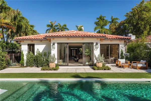 $4,400,000 | 4430 Royal Palm Avenue, Miami Beach, FL 33140