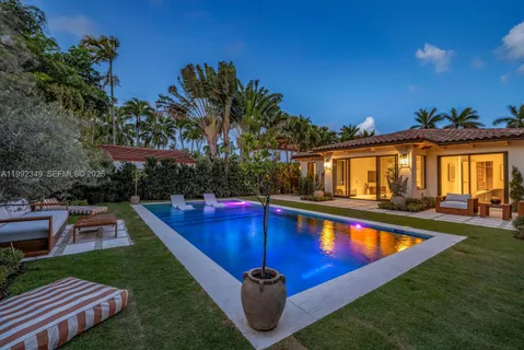 $4,400,000 | 4430 Royal Palm Avenue, Miami Beach, FL 33140
