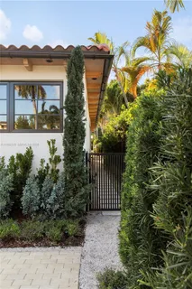 $4,400,000 | 4430 Royal Palm Avenue, Miami Beach, FL 33140