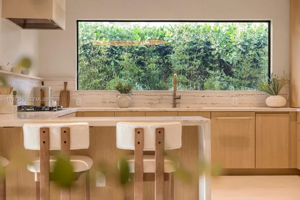 $4,400,000 | 4430 Royal Palm Avenue, Miami Beach, FL 33140