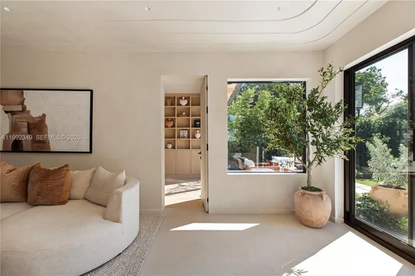 $4,400,000 | 4430 Royal Palm Avenue, Miami Beach, FL 33140