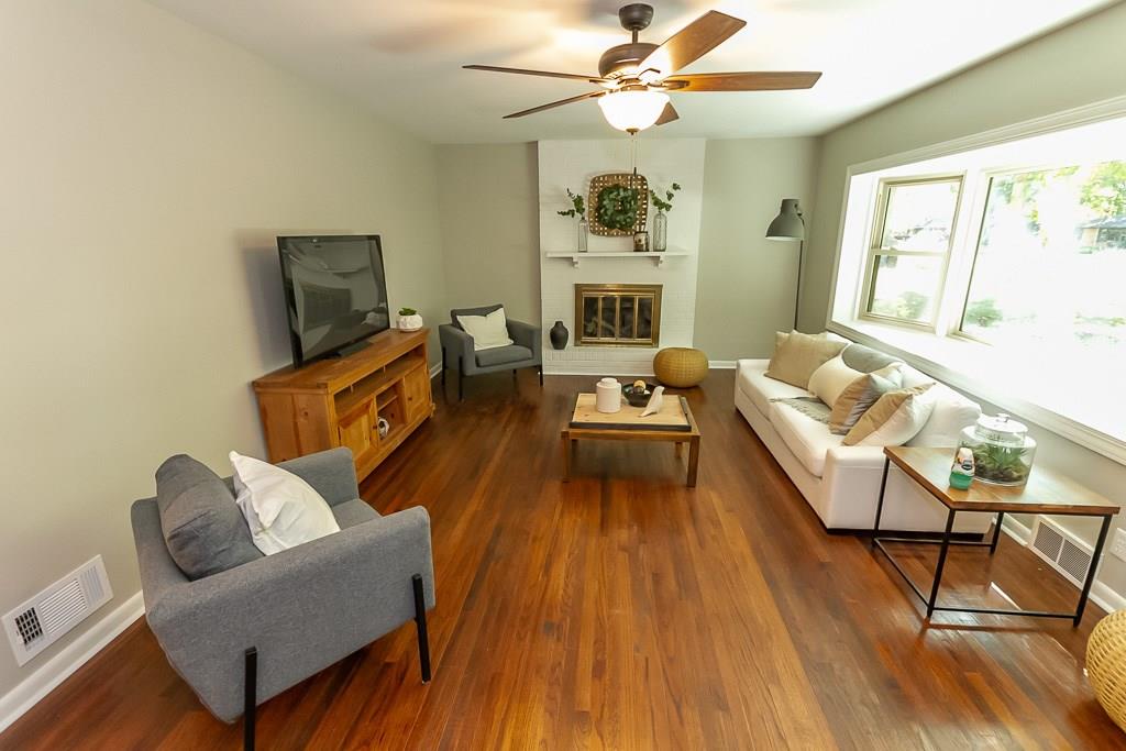 4505 Melbourne Road Indianapolis, IN 46228 - Photo 4 of 42 Gallery Image 4