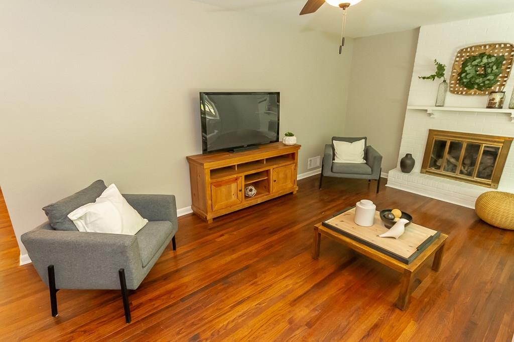 4505 Melbourne Road Indianapolis, IN 46228 - Photo 5 of 42 Gallery Image 5