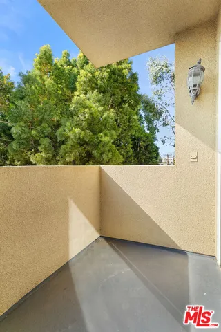 a picture of a book and a yard