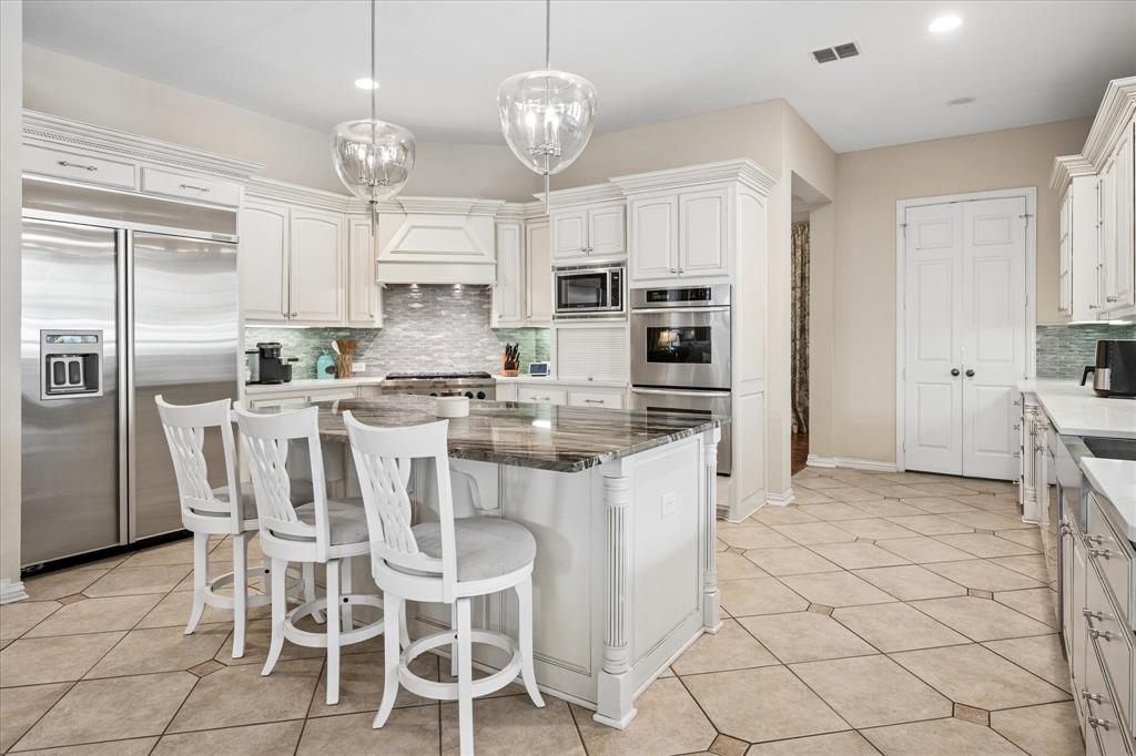 12034 Drujon Lane Dallas, TX 75244 - Photo 14 of 37