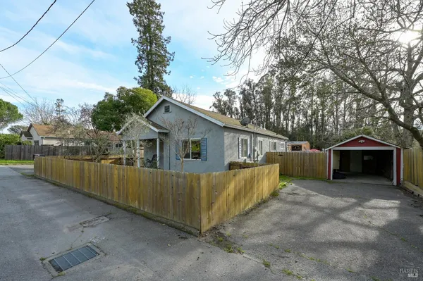 $1,125,000 | 2103 Bodega Avenue, Petaluma, CA 94952