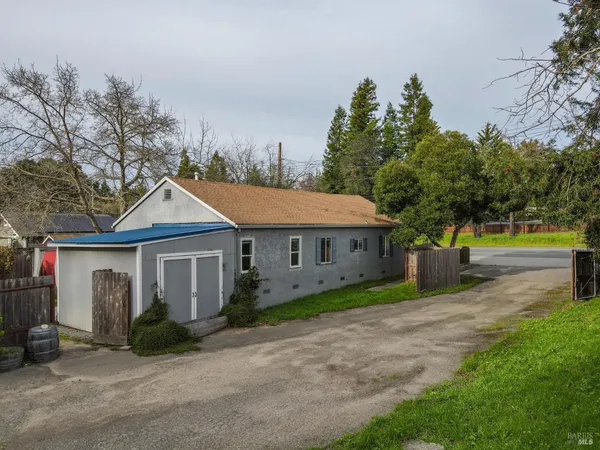$1,125,000 | 2103 Bodega Avenue, Petaluma, CA 94952