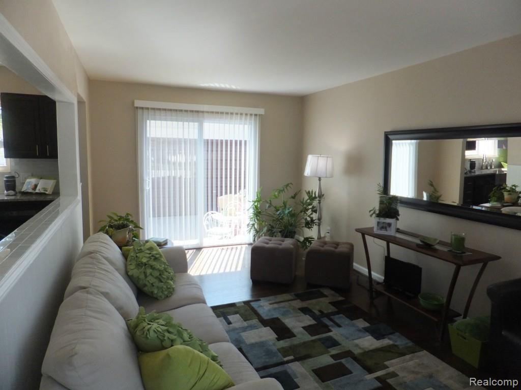 30232 Hayes Road Roseville, MI 48066 - Photo 28 of 88 2014-07-11 001 2014-07-11 016.jpg