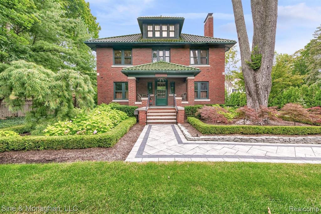 1158 West Maple Road Birmingham, MI 48009 - Photo 1 of 77