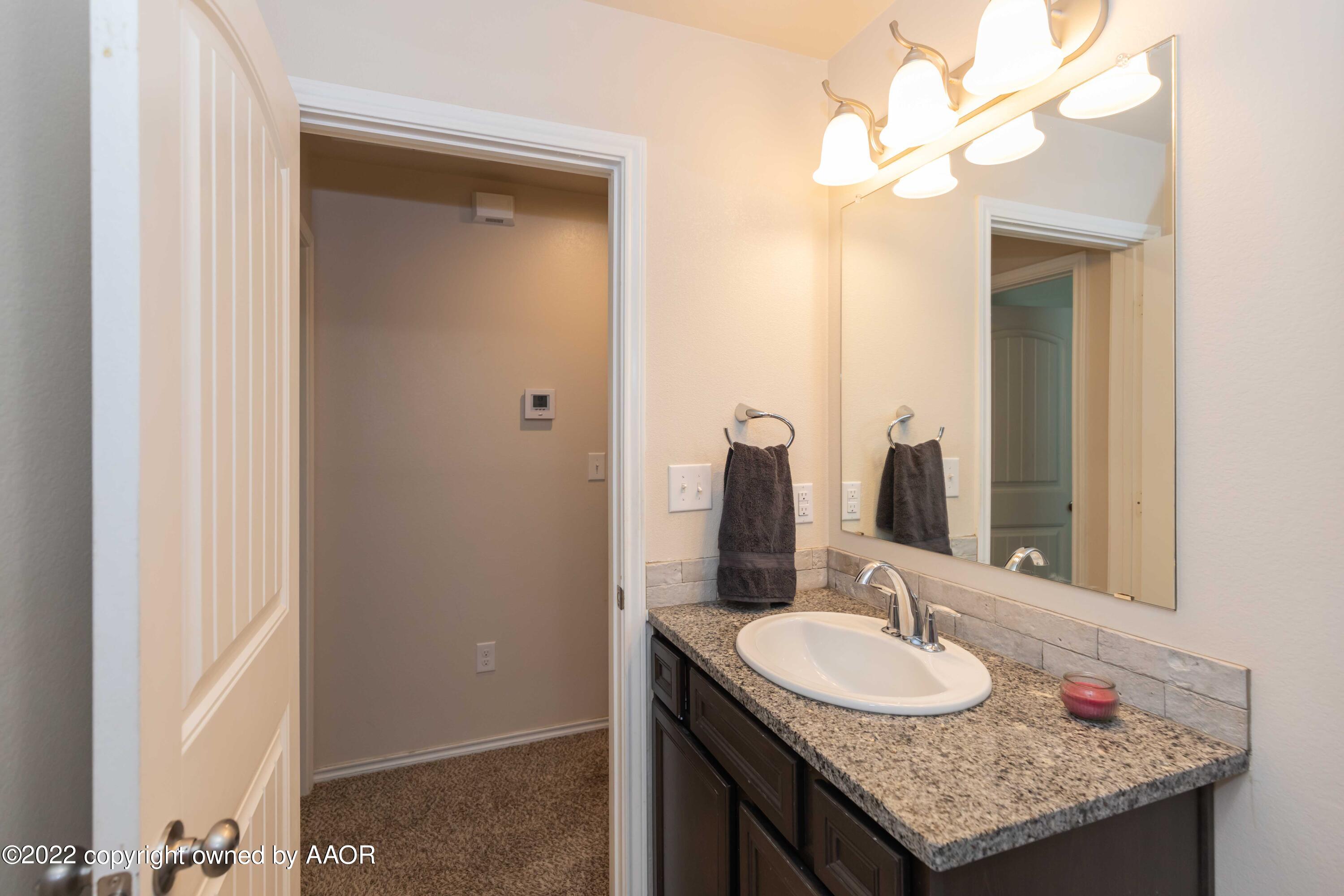 4816 Eberly Street Amarillo, TX 79118 - Photo 19 of 36 BATHROOM 2 VIEW 3