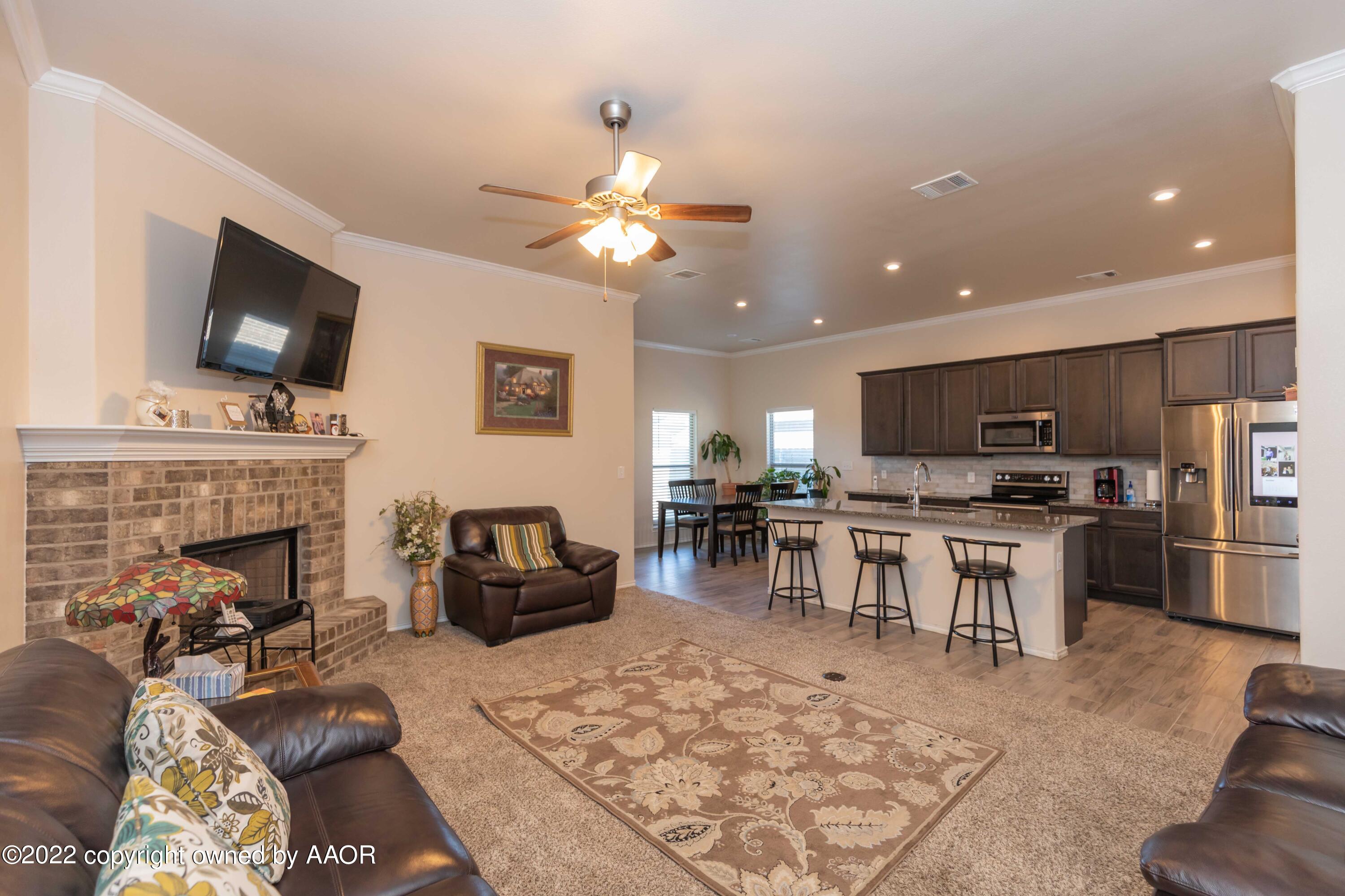 4816 Eberly Street Amarillo, TX 79118 - Photo 8 of 36 LIVING ROOM VIEW 3
