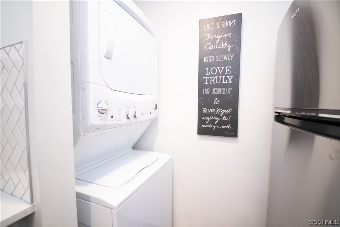 11601 East Briar Patch Drive Midlothian, VA 23113 - Photo 16 of 50 a bathroom with a toilet and a shower