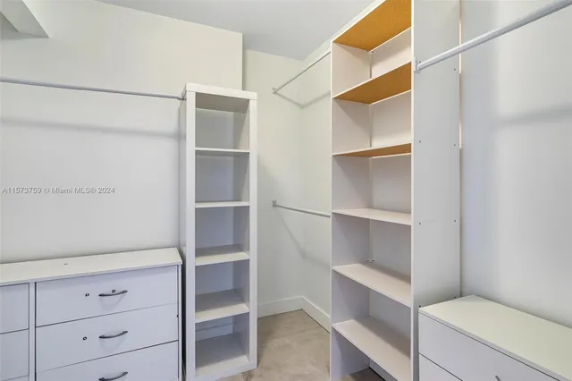 $1,747,000 | 16385 Biscayne Boulevard, Unit PH4, North Miami Beach, FL 33160